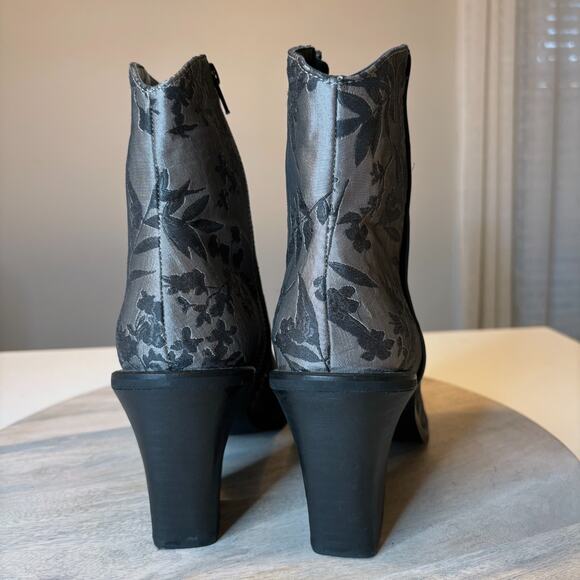 Free People Barclay Women's EU 41 Floral Jacquard Ankle Boots Block Heels Sz 11 - Picture 6 of 10